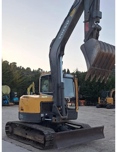 Volvo ECR88PLUS - Minigrävmaskin: bild 1 Volvo ECR88PLUS - Minigrävmaskin: bild 1
