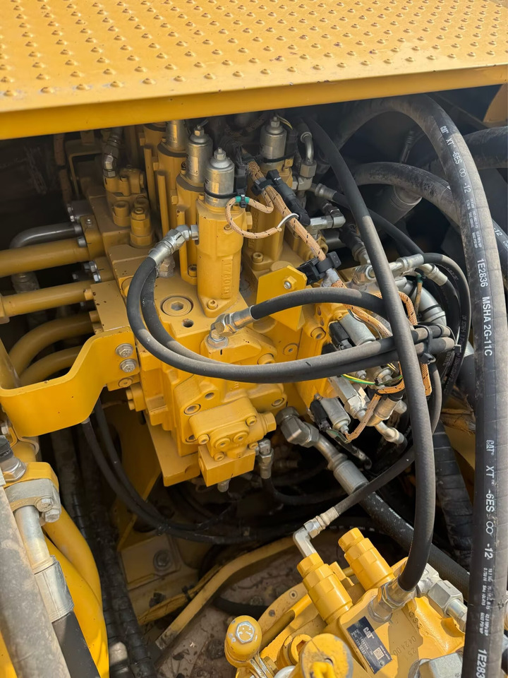 Bandgrävare CATERPILLAR 345GC: bild 11