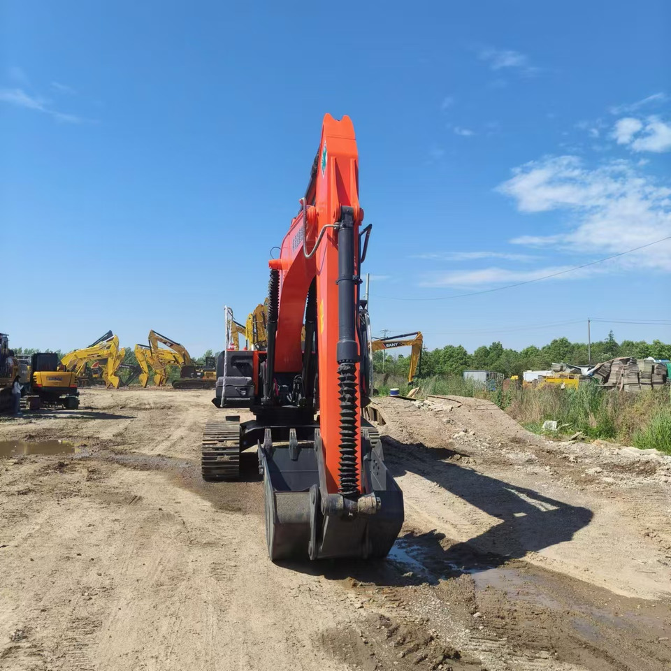 HITACHI ZX240 - Bandgrävare: bild 5 HITACHI ZX240 - Bandgrävare: bild 5