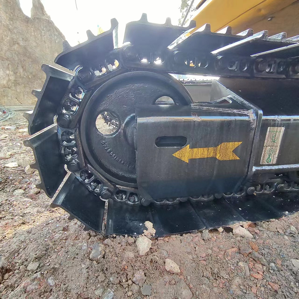 KOMATSU PC130 - Bandgrävare: bild 4 KOMATSU PC130 - Bandgrävare: bild 4