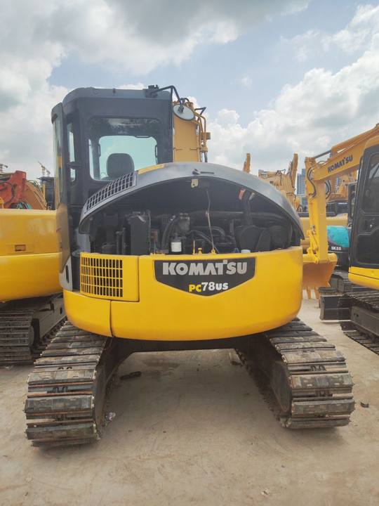 KOMATSU PC78US - Minigrävmaskin: bild 2 KOMATSU PC78US - Minigrävmaskin: bild 2
