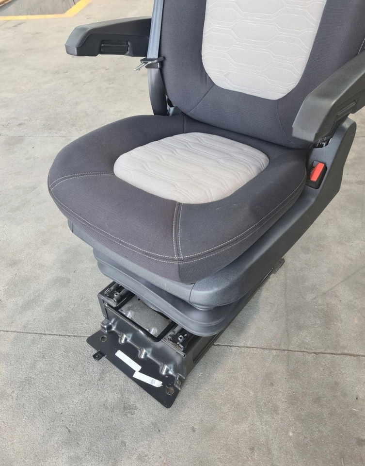 FOTEL PRAWY SIEDZENIE PASAŻERA FORD F-MAX CARGO EURO 6 - Säte: bild 3 FOTEL PRAWY SIEDZENIE PASAŻERA FORD F-MAX CARGO EURO 6 - Säte: bild 3