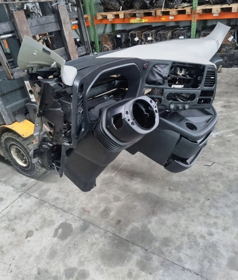Ford KONSOLA KOMPLETNA KOKPIT DESKA ROZDZIELCZA STELAŻ F-MAX EURO 6 Ford KONSOLA KOMPLETNA KOKPIT DESKA ROZDZIELCZA STELAŻ FORD F-MAX EURO 6 - Instrumentbräda för Lastbil: bild 5 Ford KONSOLA KOMPLETNA KOKPIT DESKA ROZDZIELCZA STELAŻ F-MAX EURO 6 Ford KONSOLA KOMPLETNA KOKPIT DESKA ROZDZIELCZA STELAŻ FORD F-MAX EURO 6 - Instrumentbräda för Lastbil: bild 5