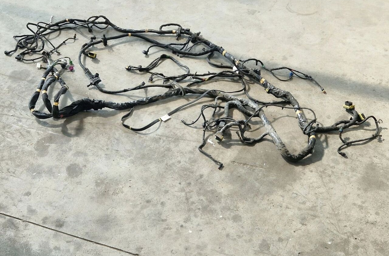 Ford WIĄZKA INSTALACJA RAMY F MAX 5 ROK 2021 Ford FORD F MAX 5 ROK 2021 - Kablar/ Ledningar för Lastbil: bild 4 Ford WIĄZKA INSTALACJA RAMY F MAX 5 ROK 2021 Ford FORD F MAX 5 ROK 2021 - Kablar/ Ledningar för Lastbil: bild 4