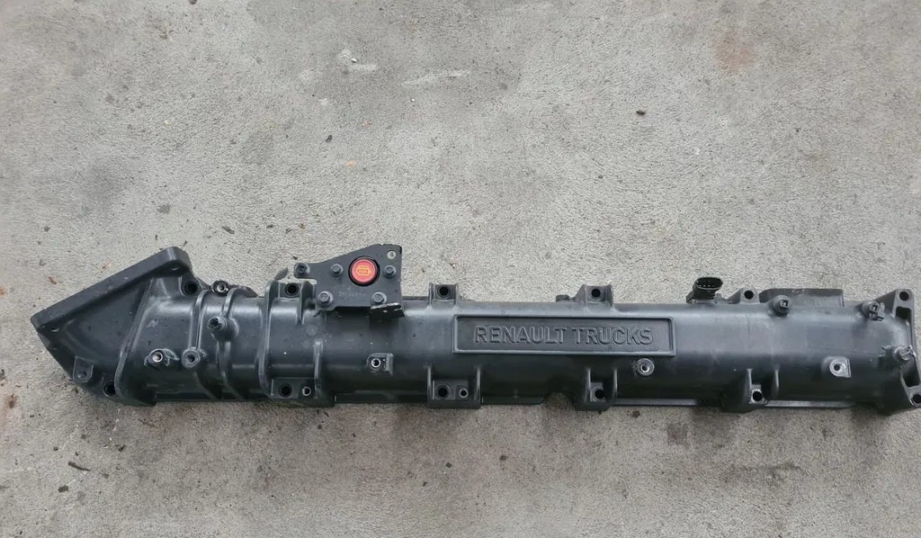 RENAULT GAMA T EVO TURBO COMPOUND I-SAVE 24237285 - Insugsgrenrör: bild 1 RENAULT GAMA T EVO TURBO COMPOUND I-SAVE 24237285 - Insugsgrenrör: bild 1