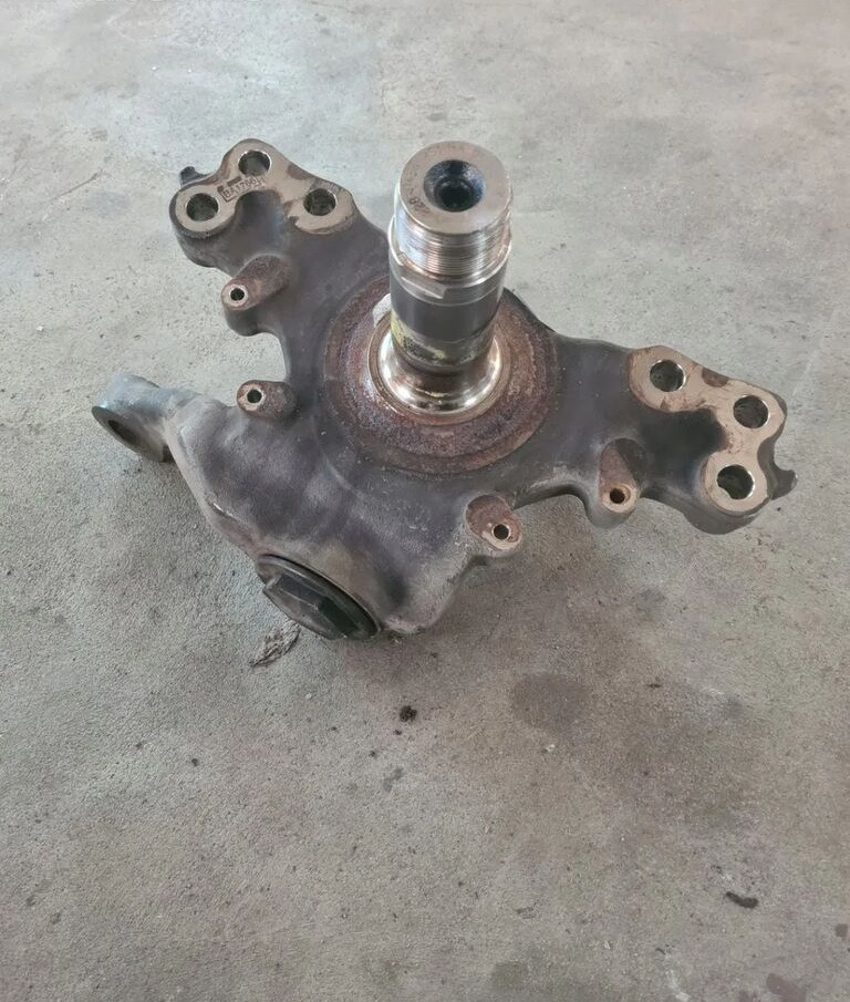 Volvo FH 4 FM 4 FH 5 FM 5 RENAULT GAMA T FI 58 22848432 22848433 Volvo VOLVO FH 4 FM 4 FH 5 FM 5 RENAULT GAMA T FI 58 22848433 - Styrspindel för Lastbil: bild 1 Volvo FH 4 FM 4 FH 5 FM 5 RENAULT GAMA T FI 58 22848432 22848433 Volvo VOLVO FH 4 FM 4 FH 5 FM 5 RENAULT GAMA T FI 58 22848433 - Styrspindel för Lastbil: bild 1