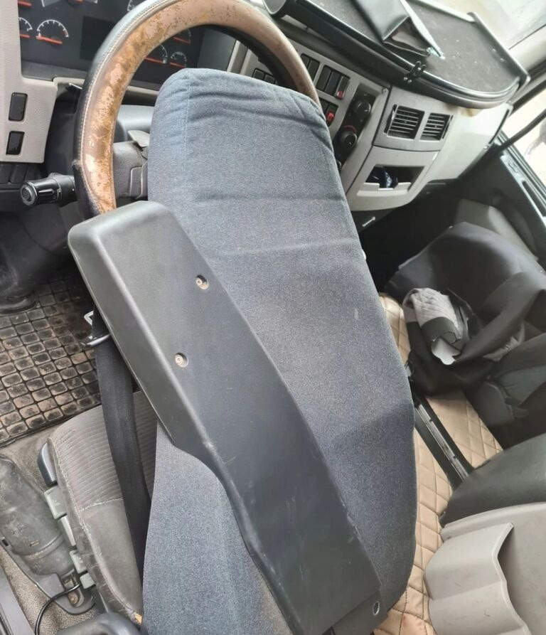 Volvo pneumatyczny Volvo FL FE - Säte för Lastbil: bild 2 Volvo pneumatyczny Volvo FL FE - Säte för Lastbil: bild 2