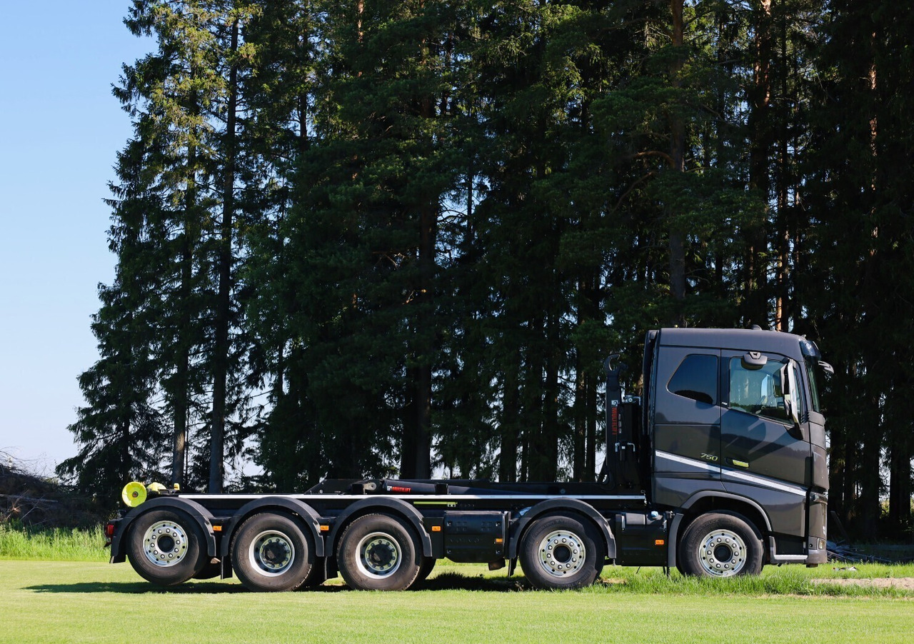 Volvo FH16 750 10X4 - Lastväxlare lastbil: bild 1 Volvo FH16 750 10X4 - Lastväxlare lastbil: bild 1