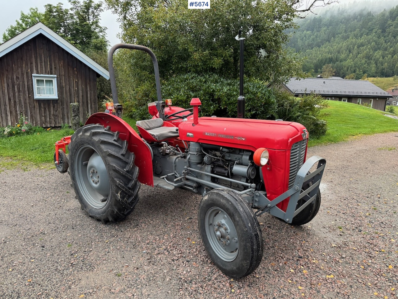 1961 Massey Ferguson 35 m/ litt utstyr - Traktor: bild 1 1961 Massey Ferguson 35 m/ litt utstyr - Traktor: bild 1