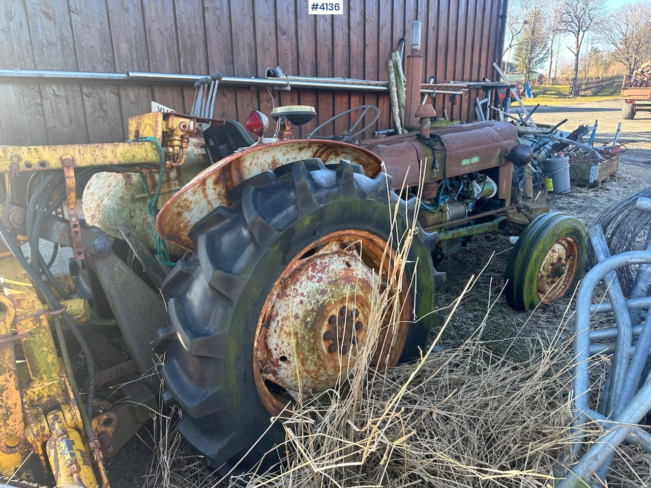 1971 FORD SUPER-DEXTA w/ Hymas 21 excavator and 2 buckets. - Traktor: bild 4 1971 FORD SUPER-DEXTA w/ Hymas 21 excavator and 2 buckets. - Traktor: bild 4