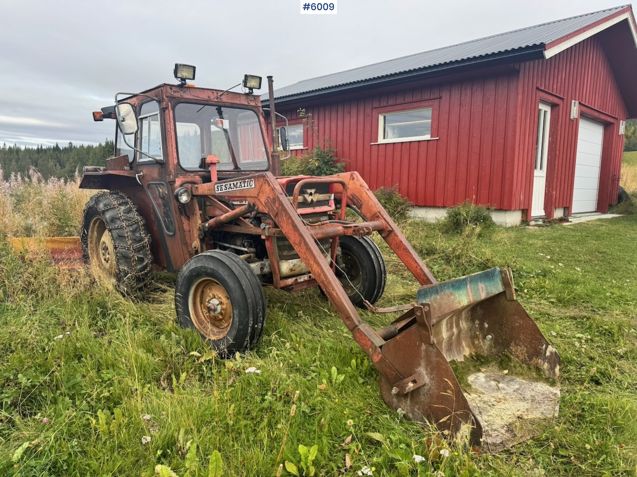 1971 Massey-Ferguson 135 incl. front loader, bucket, rear scraper, and log splitter/firewood machine - Traktor: bild 1 1971 Massey-Ferguson 135 incl. front loader, bucket, rear scraper, and log splitter/firewood machine - Traktor: bild 1