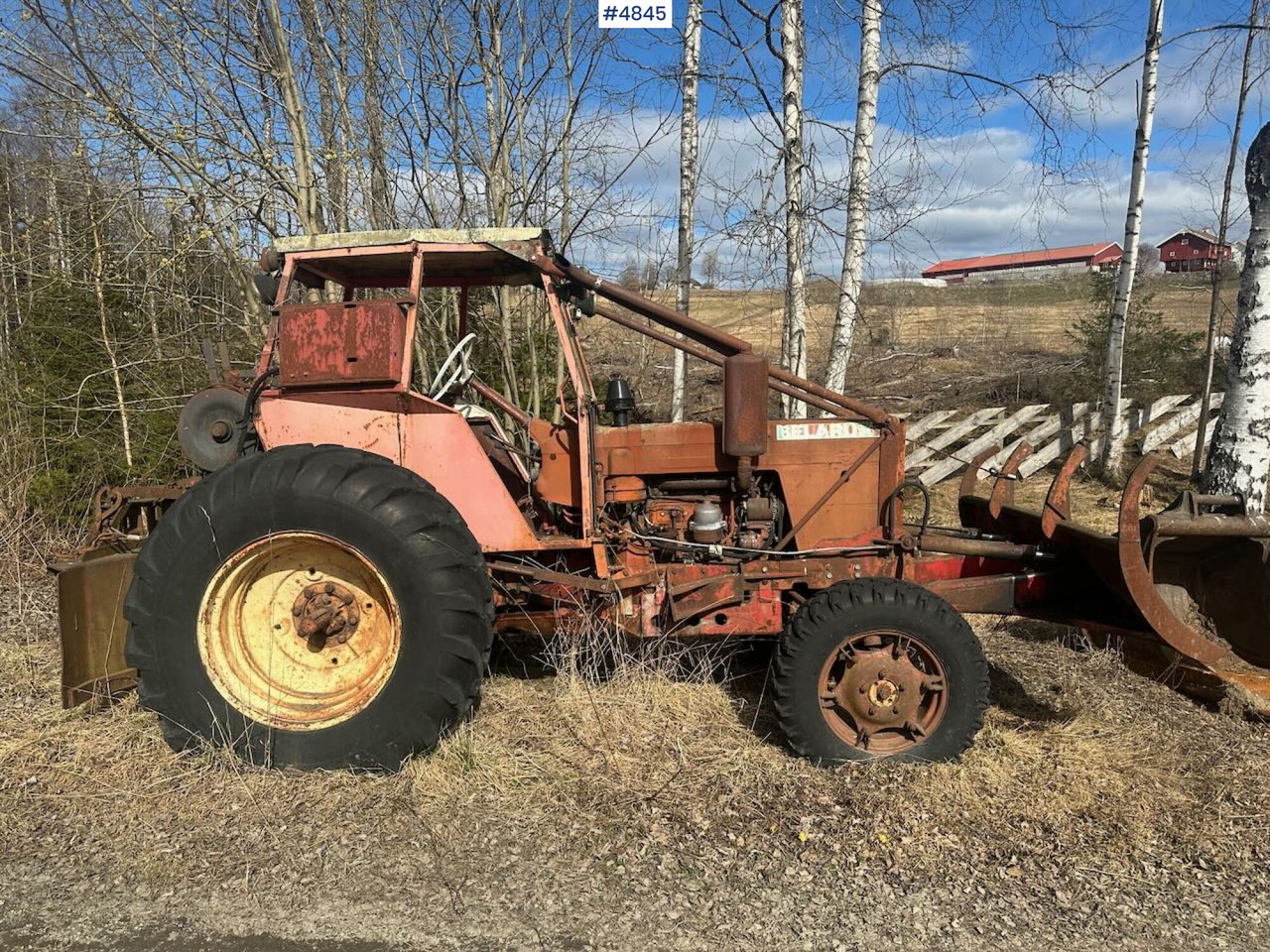1972 Belarus MTZ 52 super 4x4 forest rig w/ winch. - Traktor: bild 2 1972 Belarus MTZ 52 super 4x4 forest rig w/ winch. - Traktor: bild 2