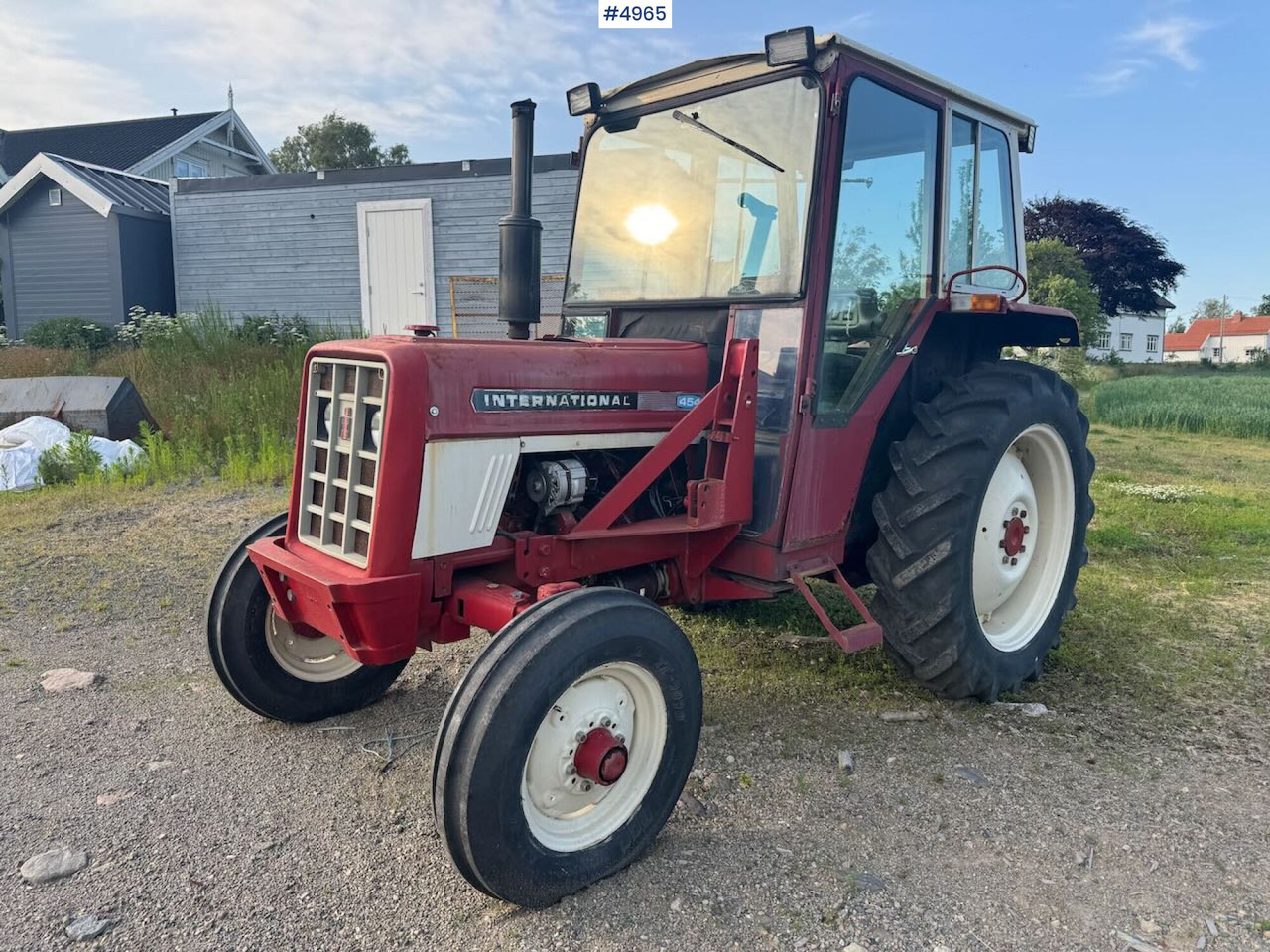 1977 International 454 4x2. Rep object. - Traktor: bild 1 1977 International 454 4x2. Rep object. - Traktor: bild 1