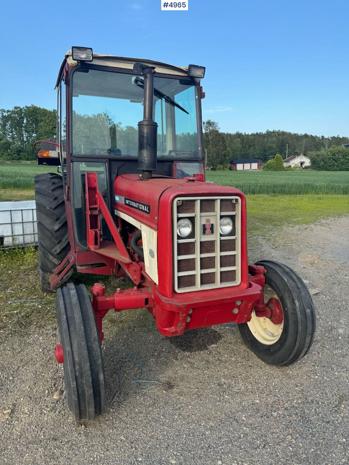 1977 International 454 4x2. Rep object. - Traktor: bild 2 1977 International 454 4x2. Rep object. - Traktor: bild 2