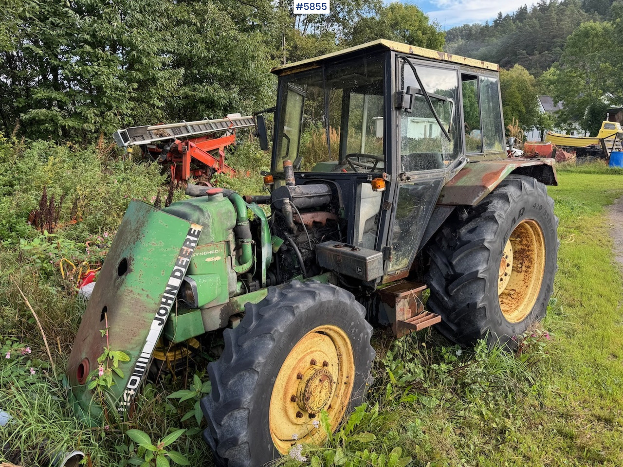 1982 John Deere 1140 with front loader and a parts tractor - Traktor: bild 3 1982 John Deere 1140 with front loader and a parts tractor - Traktor: bild 3