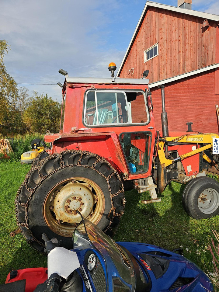 1982 Massey Ferguson 575 W/Front Loader. - Traktor: bild 5 1982 Massey Ferguson 575 W/Front Loader. - Traktor: bild 5