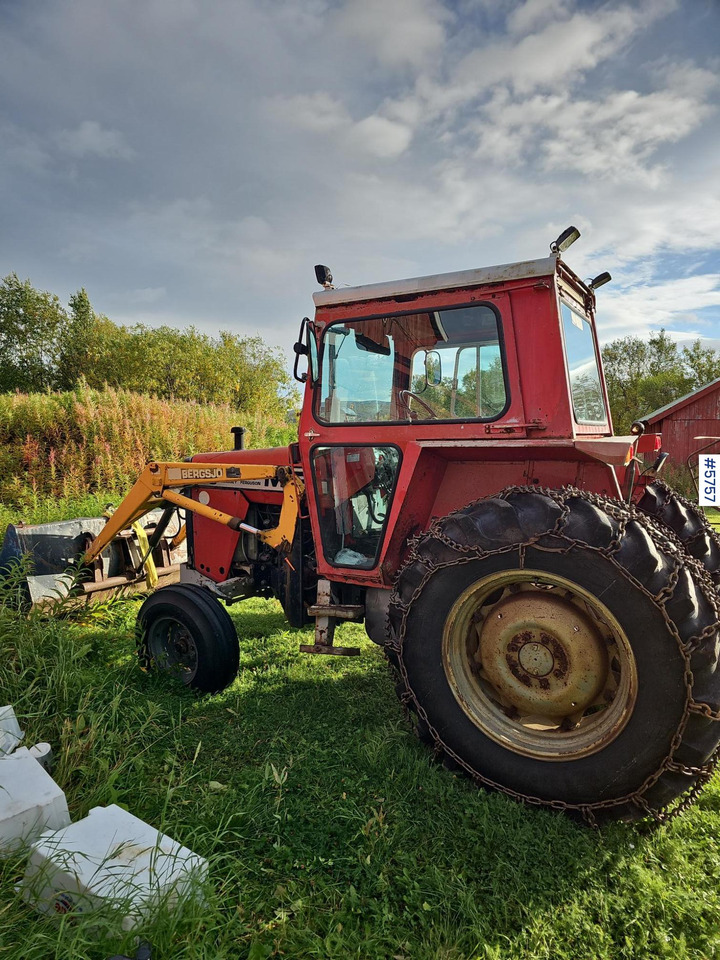 1982 Massey Ferguson 575 W/Front Loader. - Traktor: bild 3 1982 Massey Ferguson 575 W/Front Loader. - Traktor: bild 3