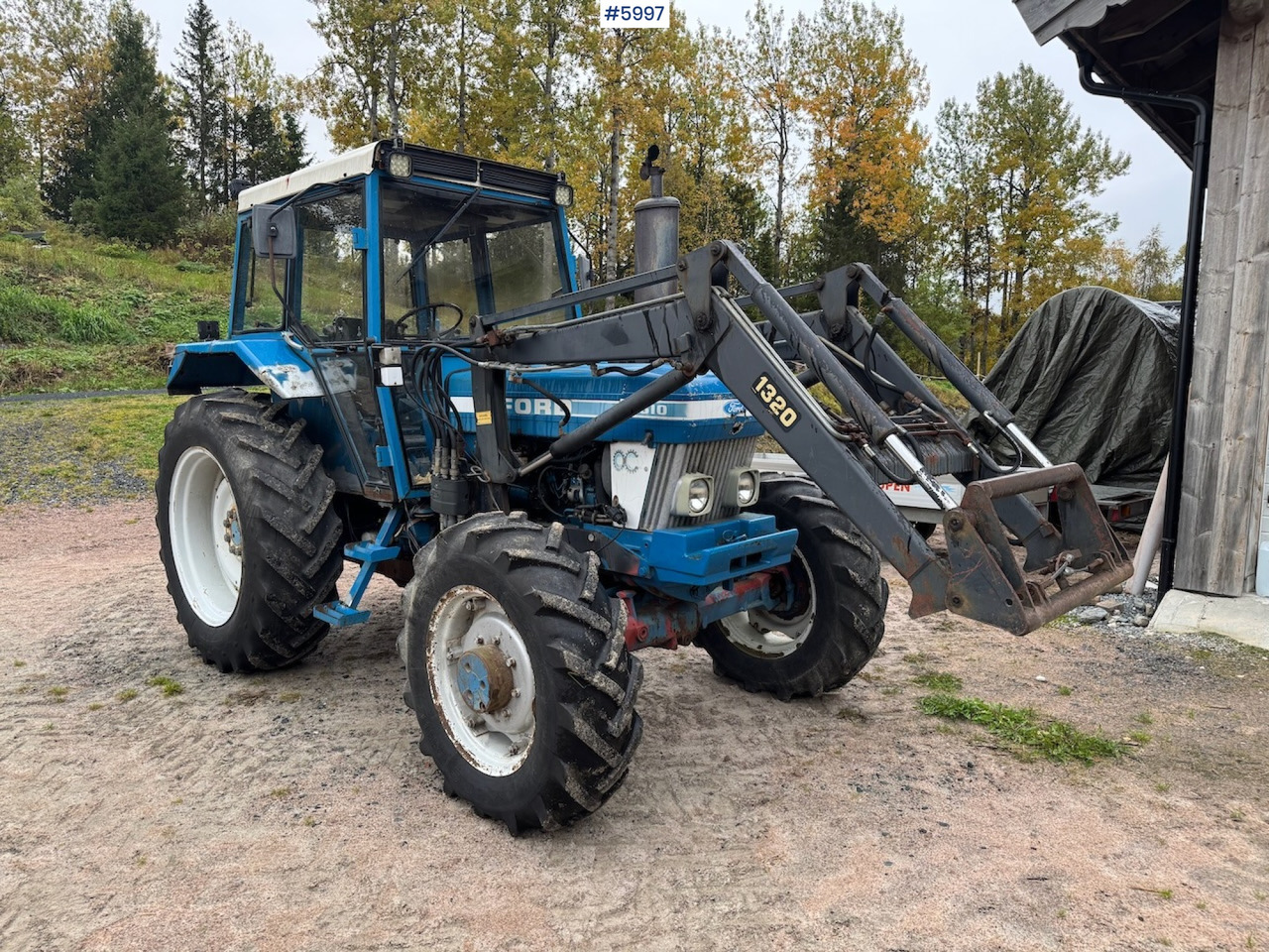 1983 Ford 5610 with Front Loader - Traktor: bild 2 1983 Ford 5610 with Front Loader - Traktor: bild 2