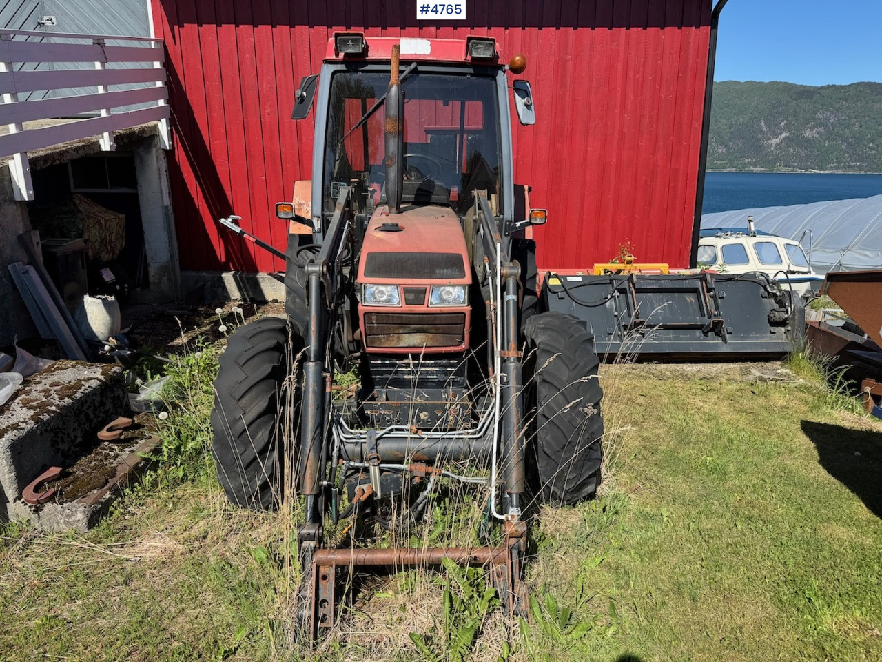 1995 Case International 4230 w/front loader. - Traktor: bild 3 1995 Case International 4230 w/front loader. - Traktor: bild 3
