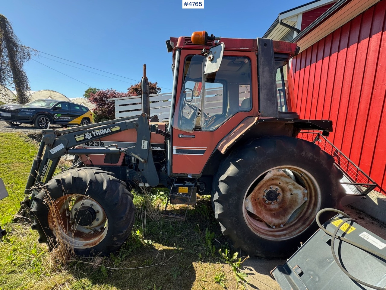 1995 Case International 4230 w/front loader. - Traktor: bild 1 1995 Case International 4230 w/front loader. - Traktor: bild 1