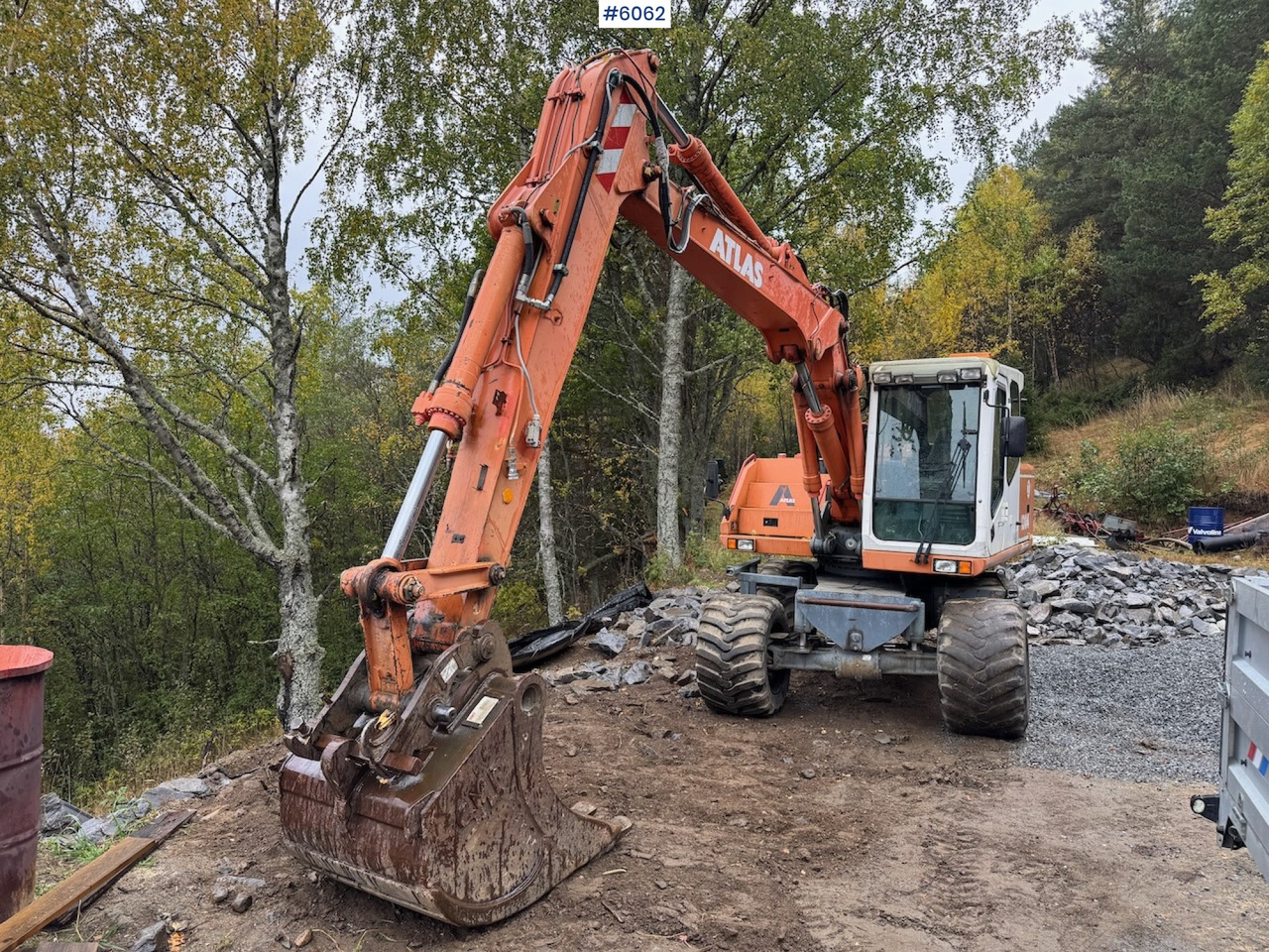 2002 Atlas 1304 w/ 1 backhoe bucket Low Hours! - Grävmaskin: bild 2 2002 Atlas 1304 w/ 1 backhoe bucket Low Hours! - Grävmaskin: bild 2