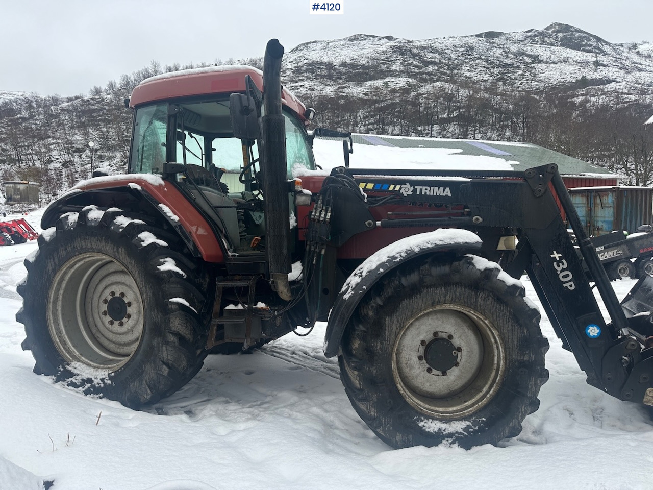 2002 CASE MX 135 MAXXUM 4x4 tractor with front loader. - Traktor: bild 1 2002 CASE MX 135 MAXXUM 4x4 tractor with front loader. - Traktor: bild 1