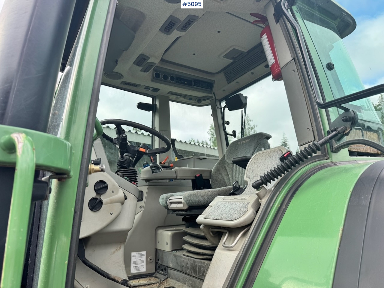 2002 Fendt 716 Vario w/ Front hydraulics. - Traktor: bild 3 2002 Fendt 716 Vario w/ Front hydraulics. - Traktor: bild 3
