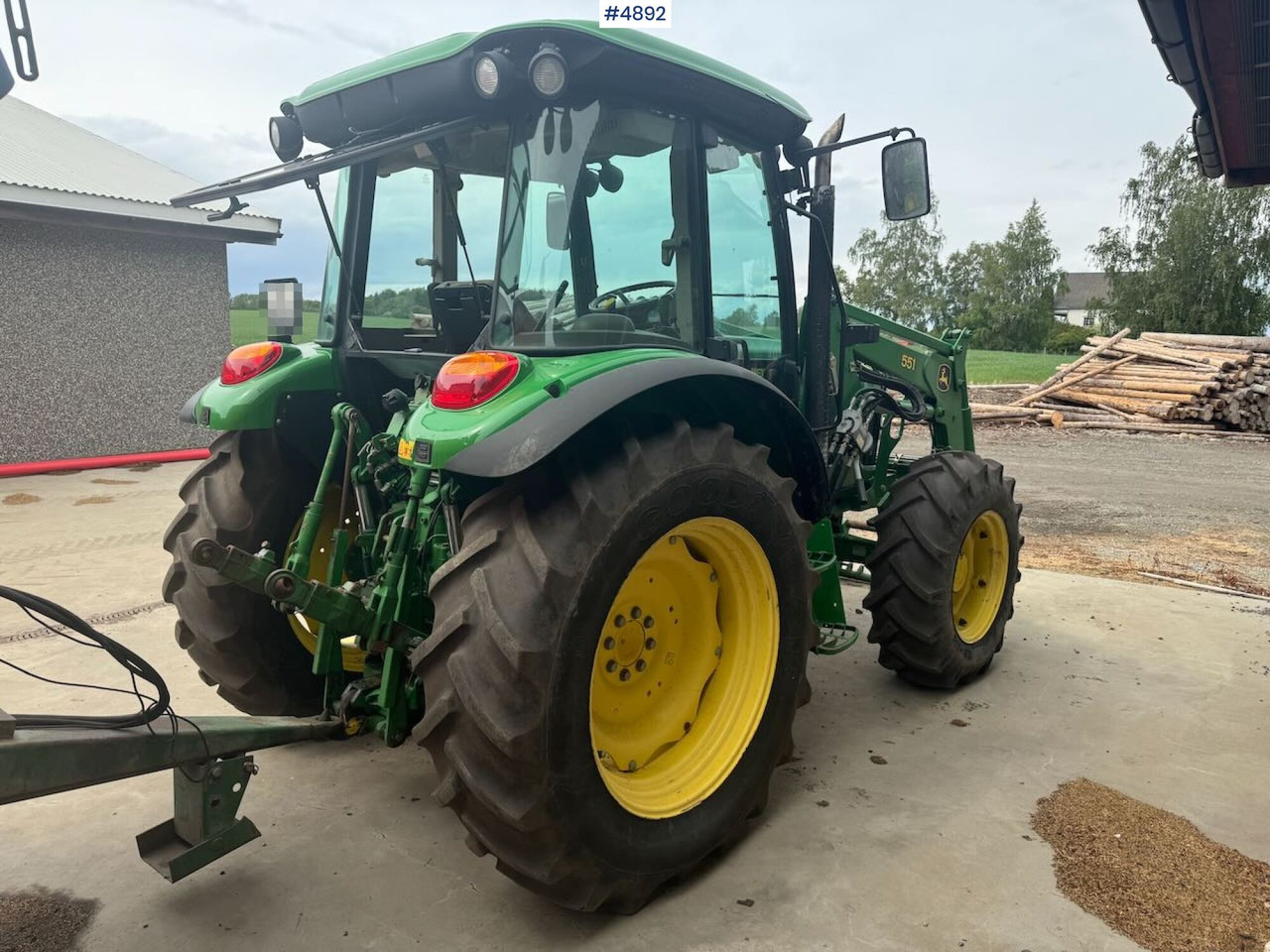2004 John Deere 5720 4x4 w/ front loader - Traktor: bild 5 2004 John Deere 5720 4x4 w/ front loader - Traktor: bild 5