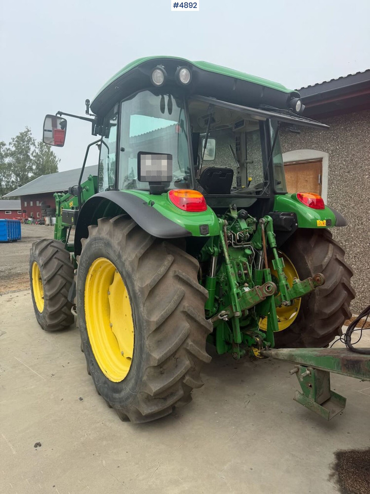 2004 John Deere 5720 4x4 w/ front loader - Traktor: bild 4 2004 John Deere 5720 4x4 w/ front loader - Traktor: bild 4