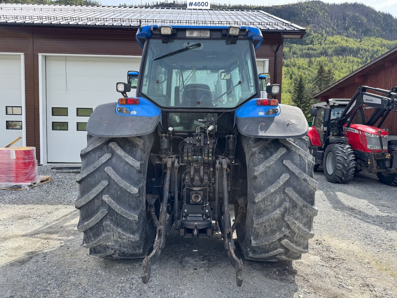 2005 New Holland TM190 w/front loader - Traktor: bild 4 2005 New Holland TM190 w/front loader - Traktor: bild 4