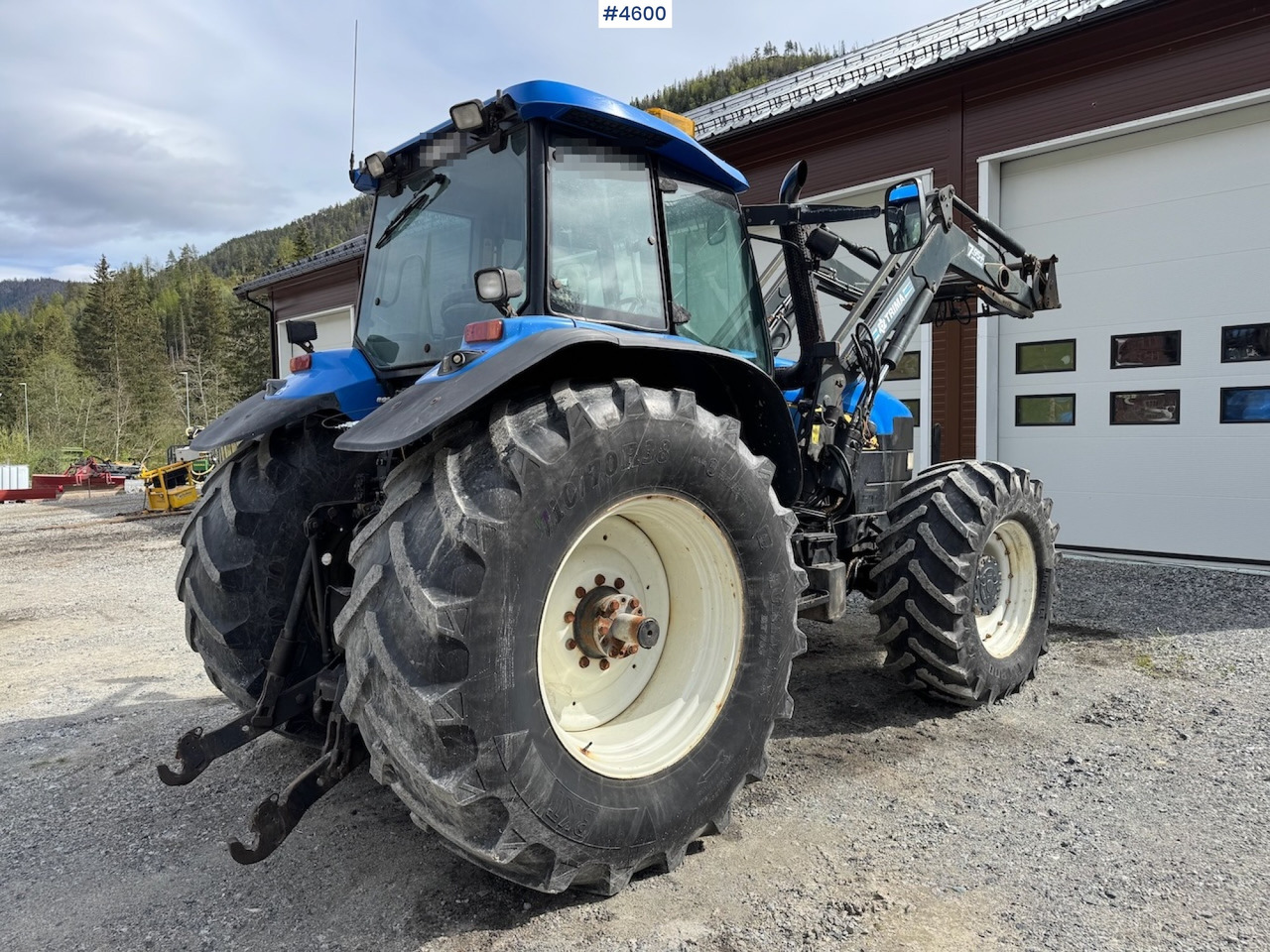 2005 New Holland TM190 w/front loader - Traktor: bild 3 2005 New Holland TM190 w/front loader - Traktor: bild 3