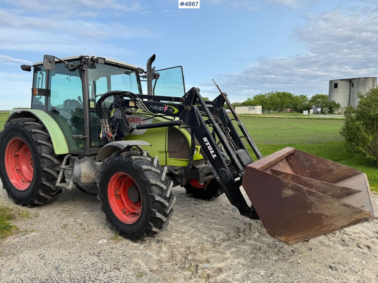 2007 Claas Celtis 446 with front loader, pallet forks, and bucket - Traktor: bild 1 2007 Claas Celtis 446 with front loader, pallet forks, and bucket - Traktor: bild 1