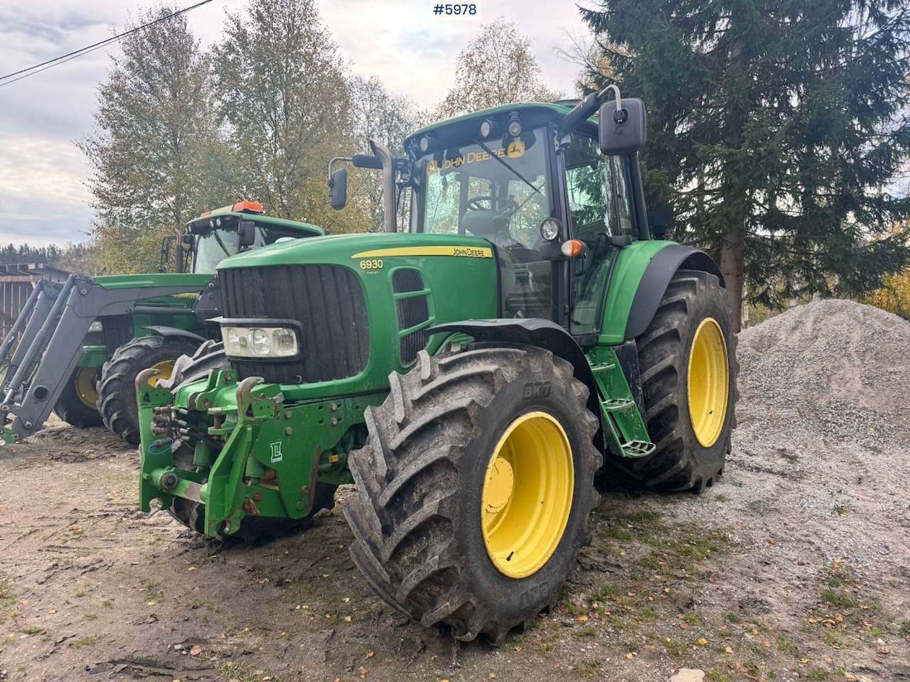 2010 John Deere 6930 with Front Hydraulic - Traktor: bild 5 2010 John Deere 6930 with Front Hydraulic - Traktor: bild 5