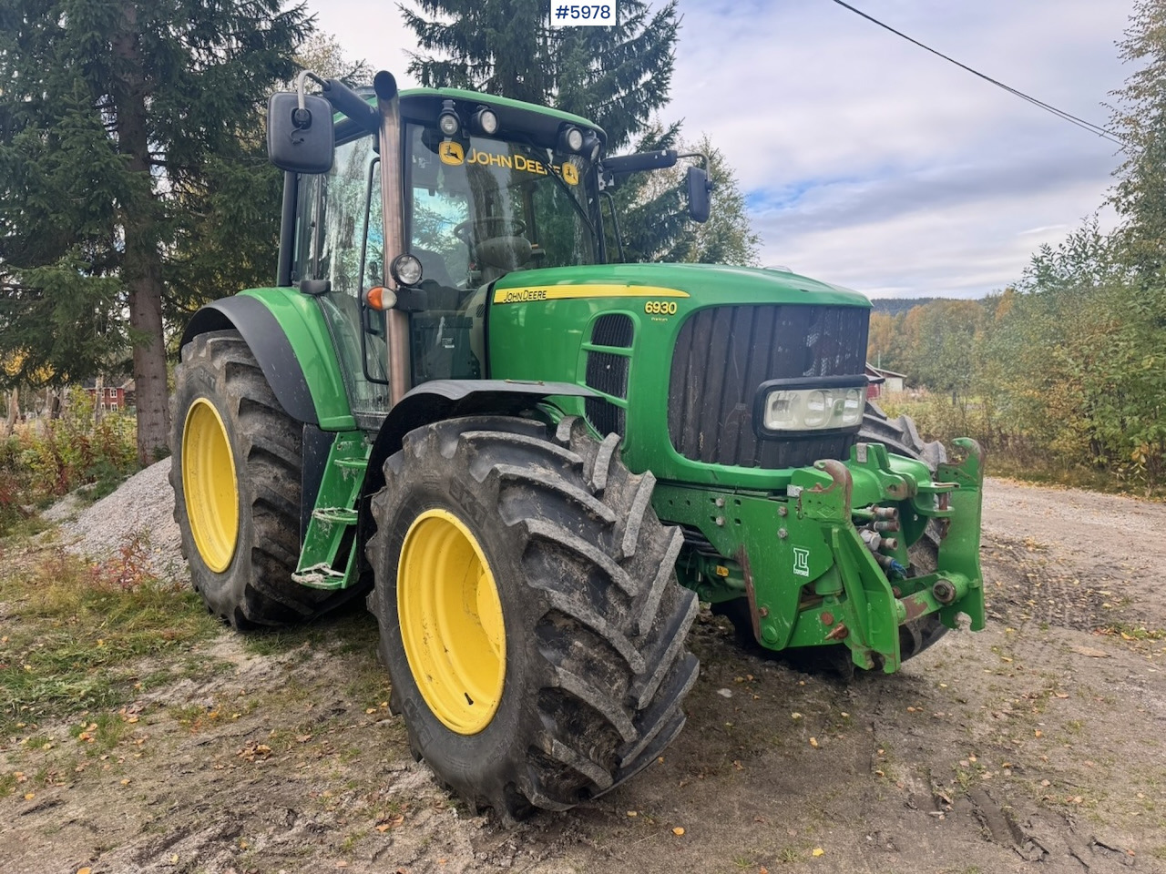 2010 John Deere 6930 with Front Hydraulic - Traktor: bild 2 2010 John Deere 6930 with Front Hydraulic - Traktor: bild 2