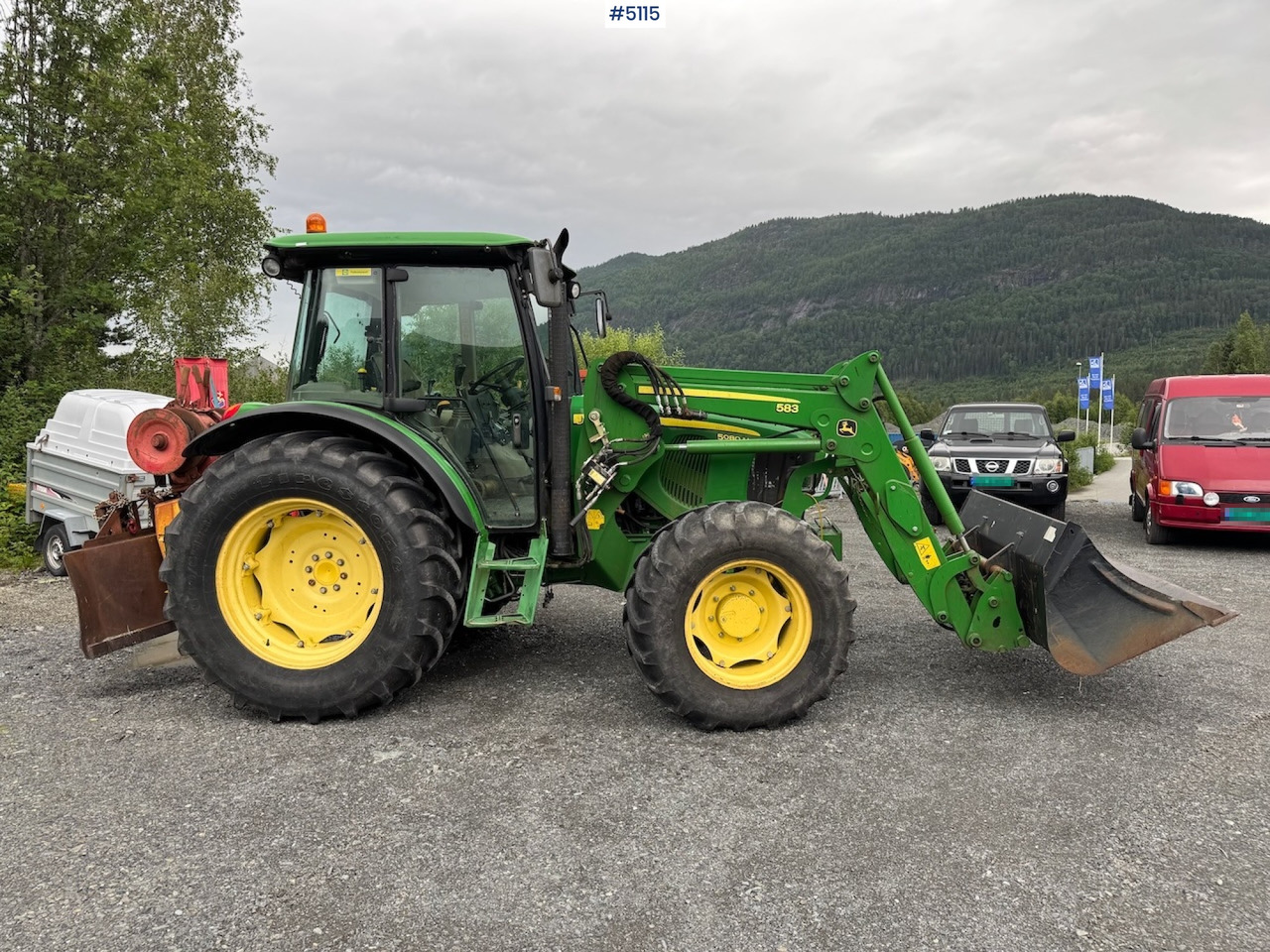 2011 John Deere 5080 M m/frontlaster. Lite timer! - Traktor: bild 3 2011 John Deere 5080 M m/frontlaster. Lite timer! - Traktor: bild 3