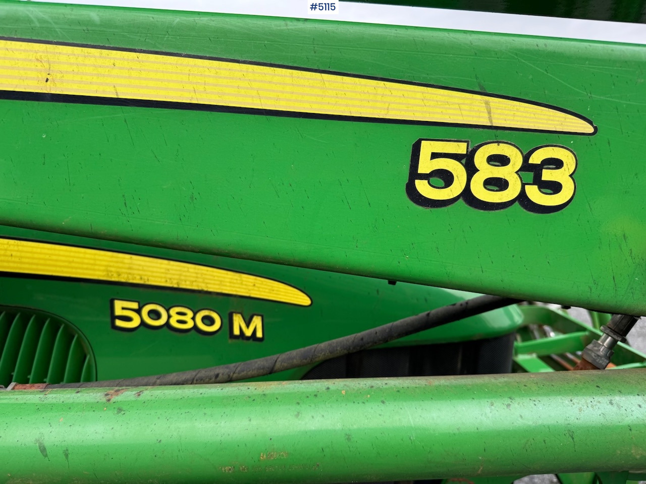 2011 John Deere 5080 M m/frontlaster. Lite timer! - Traktor: bild 2 2011 John Deere 5080 M m/frontlaster. Lite timer! - Traktor: bild 2