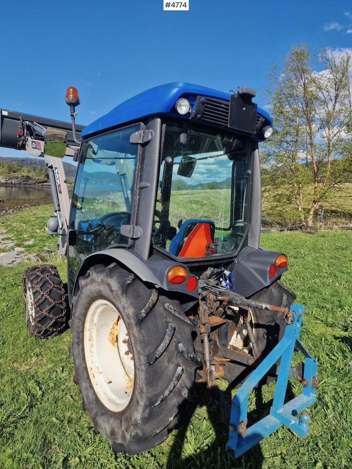 2013 New Holland T3020 w/ front loader, bucket & blade - Traktor: bild 3 2013 New Holland T3020 w/ front loader, bucket & blade - Traktor: bild 3