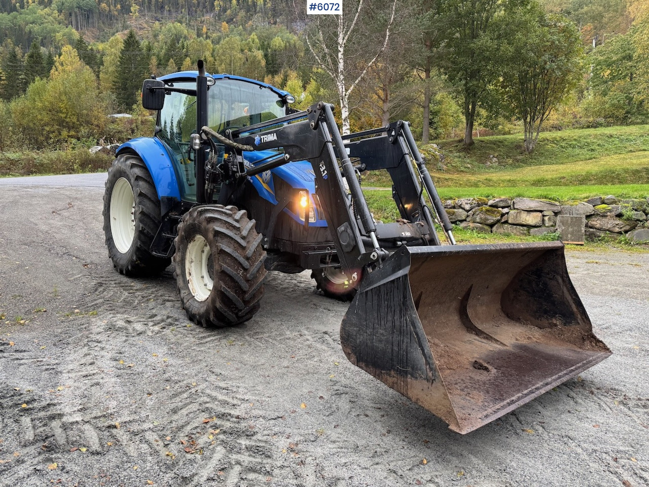 2013 New Holland T5.115 w/ front loader. - Traktor: bild 1 2013 New Holland T5.115 w/ front loader. - Traktor: bild 1