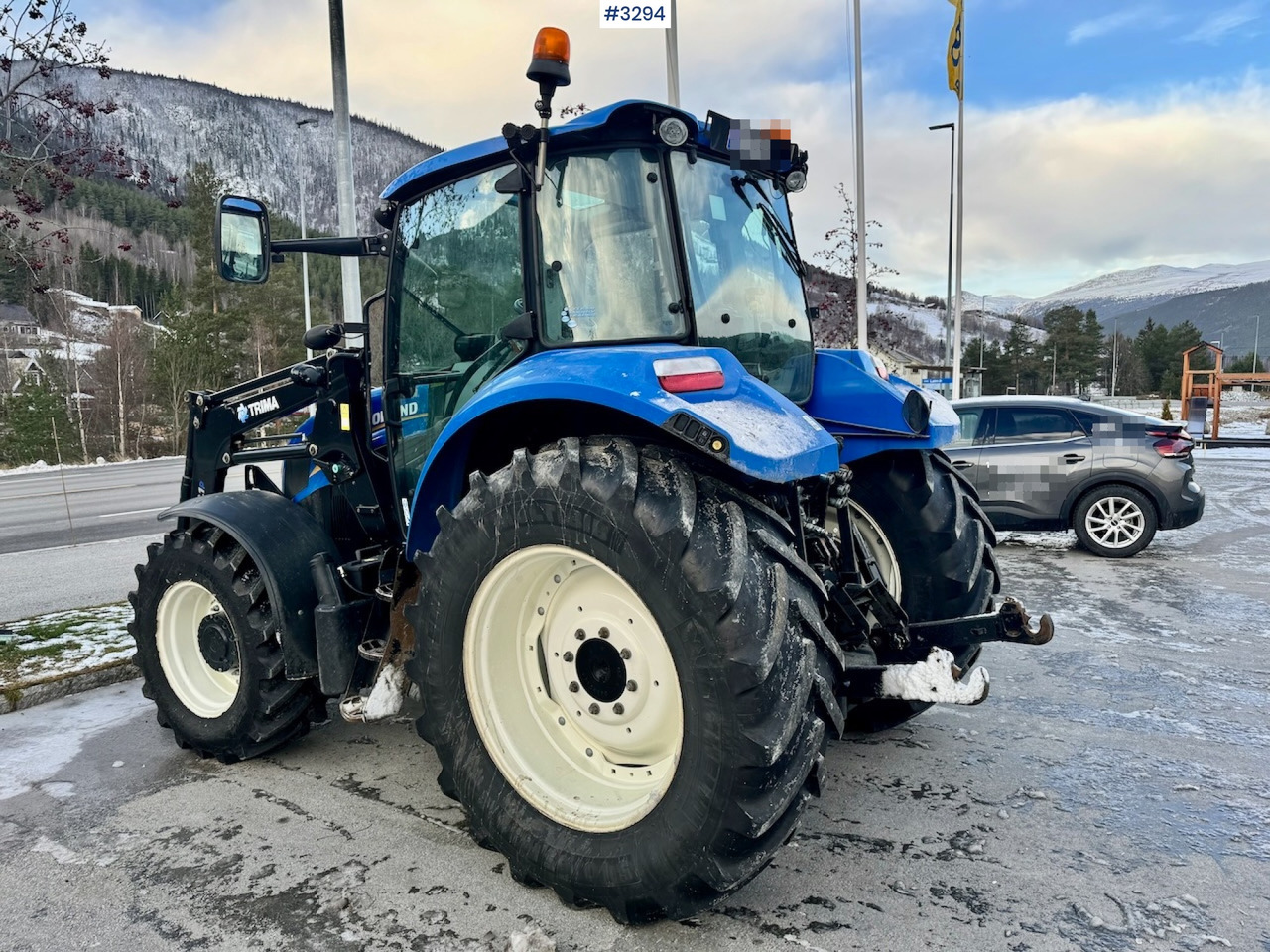 2013 New Holland T5.95 with Trima +2.1P Front Loader. New Engine! - Traktor: bild 5 2013 New Holland T5.95 with Trima +2.1P Front Loader. New Engine! - Traktor: bild 5