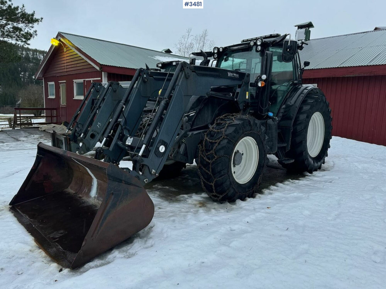 2015 Valtra N174D w/ Front loader - Traktor: bild 2 2015 Valtra N174D w/ Front loader - Traktor: bild 2