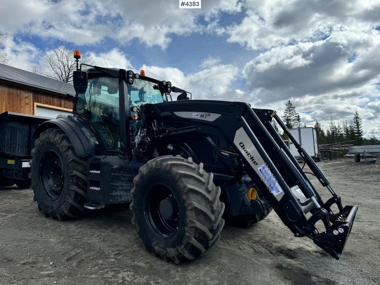 2021 Valtra T234 Versu w/ Quicke Q7 Front Loader - Traktor: bild 2 2021 Valtra T234 Versu w/ Quicke Q7 Front Loader - Traktor: bild 2
