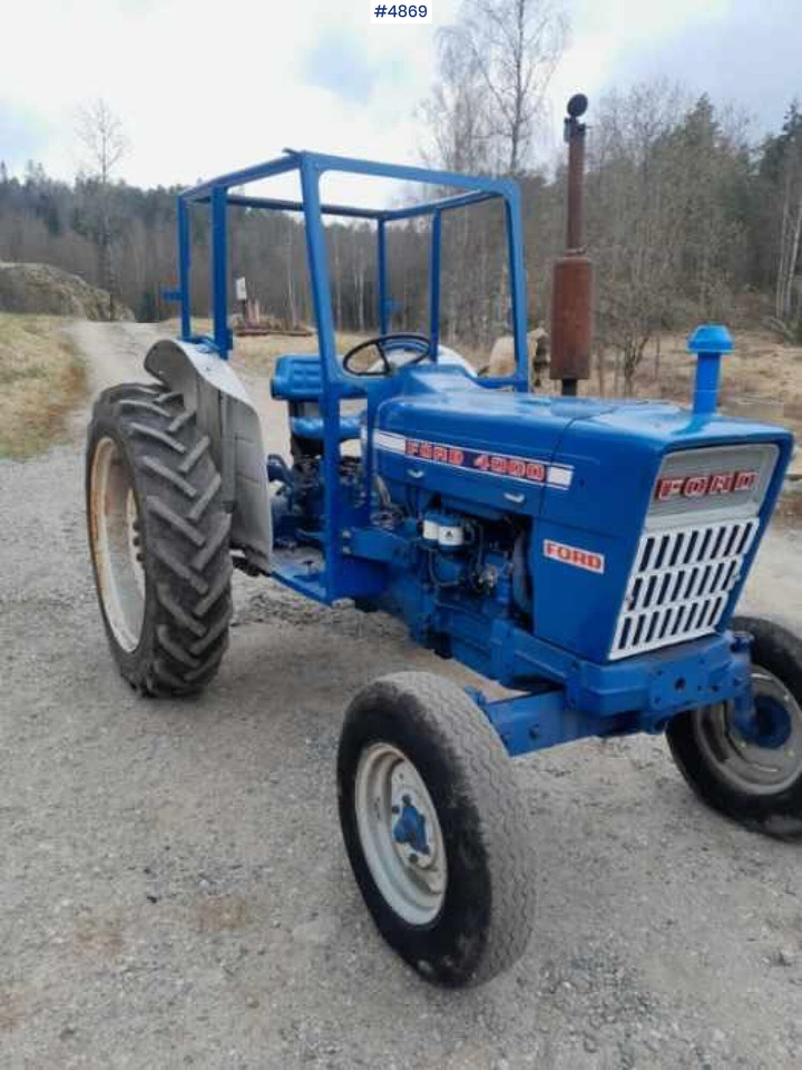Ca. 1970 Ford 4000 4x2 - Traktor: bild 2 Ca. 1970 Ford 4000 4x2 - Traktor: bild 2