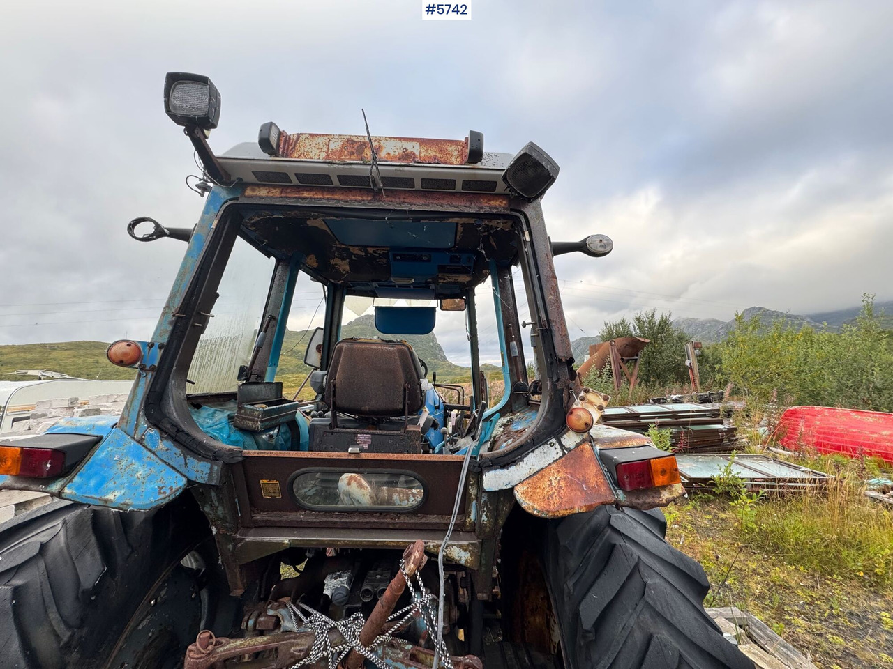 Circa 1987 Ford 7700 with Malm Orstad loader! - Traktor: bild 4 Circa 1987 Ford 7700 with Malm Orstad loader! - Traktor: bild 4