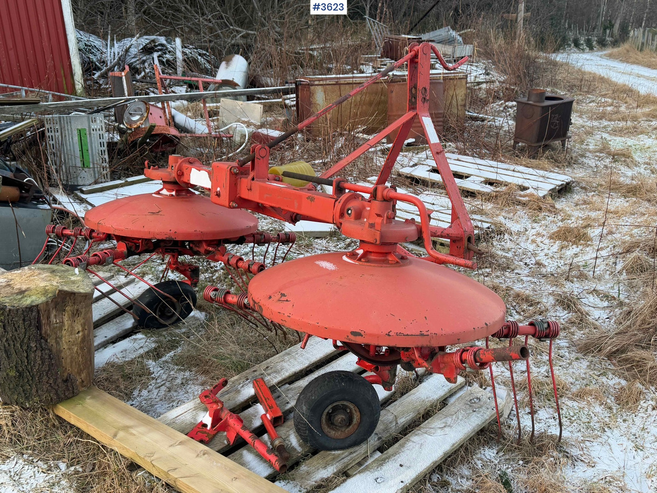 Fella UH320D rake - Hövändare: bild 1 Fella UH320D rake - Hövändare: bild 1