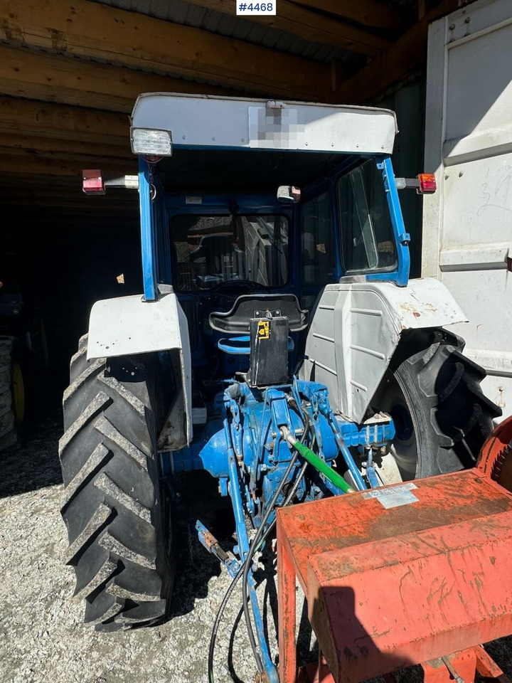 Ford 4000 4x2 - approx. 1970 model - Traktor: bild 5 Ford 4000 4x2 - approx. 1970 model - Traktor: bild 5