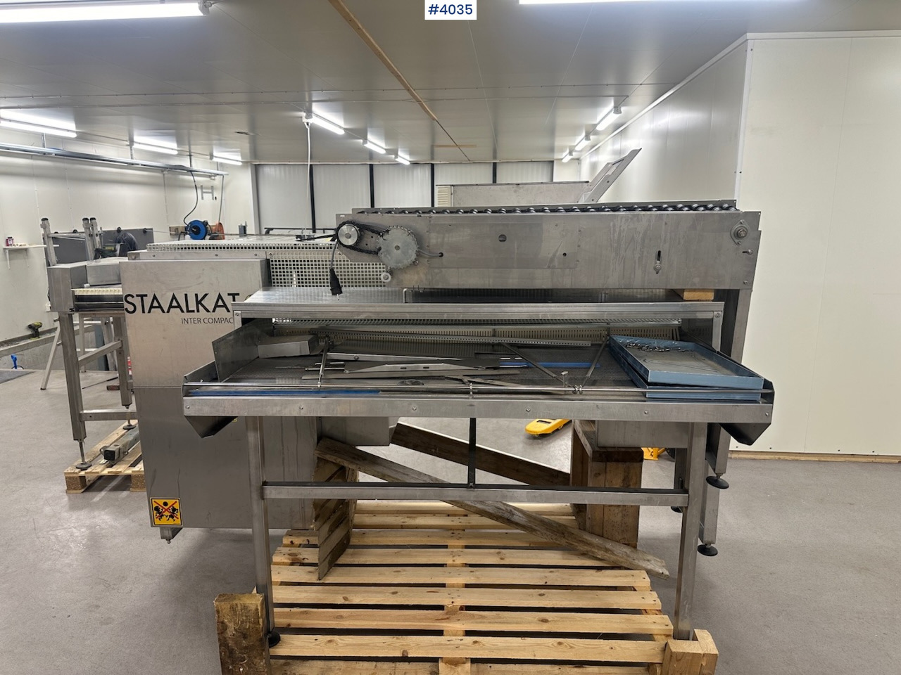 Sanovo Staalkat Inter compacta egg sorting machine - Utrustning för uppfödnings: bild 1 Sanovo Staalkat Inter compacta egg sorting machine - Utrustning för uppfödnings: bild 1