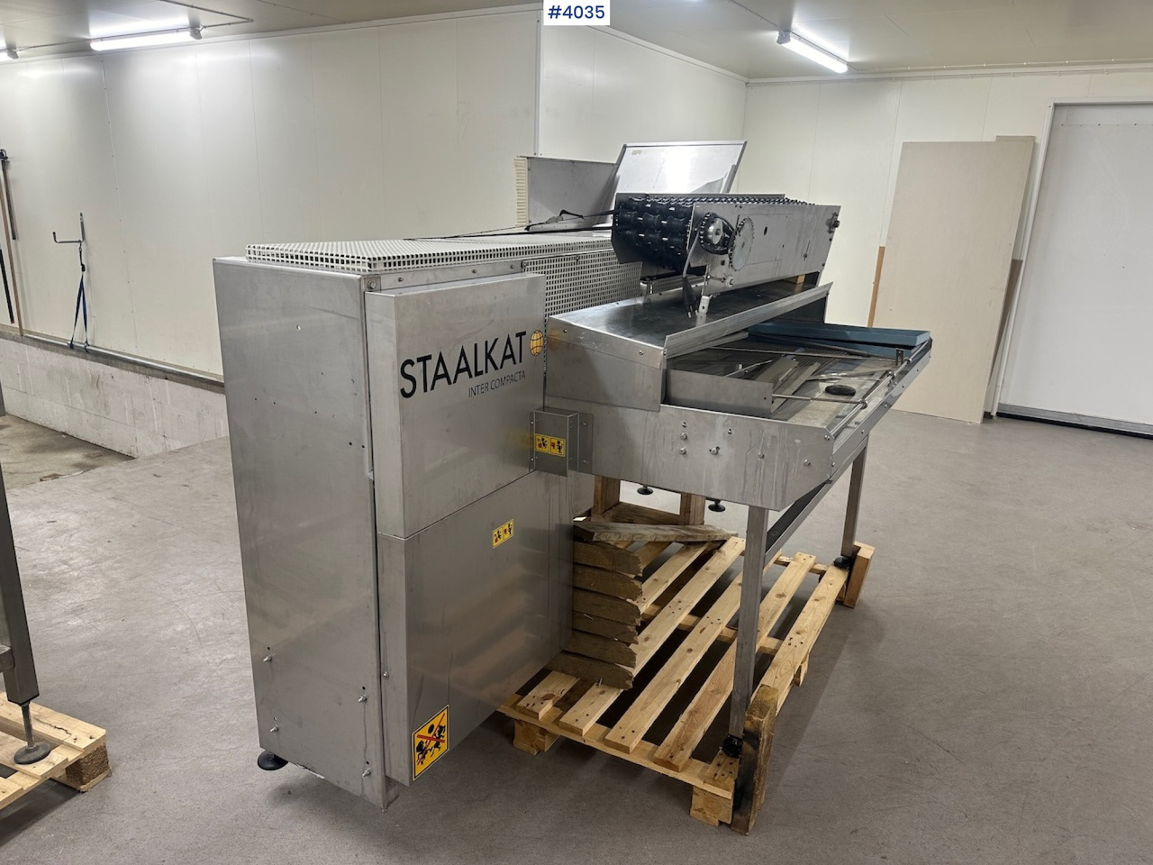 Sanovo Staalkat Inter compacta egg sorting machine - Utrustning för uppfödnings: bild 2 Sanovo Staalkat Inter compacta egg sorting machine - Utrustning för uppfödnings: bild 2