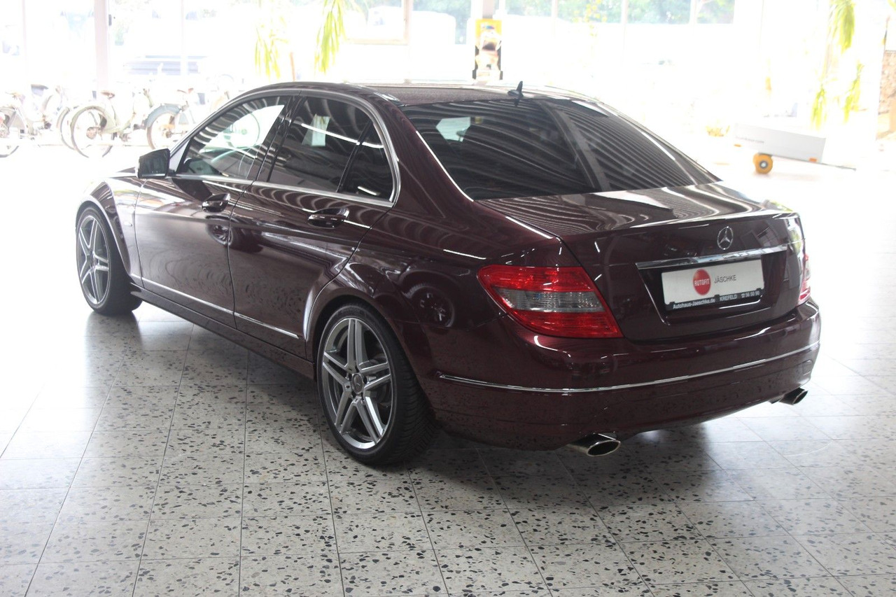 Mercedes-Benz C 230 Avantgarde Automatik sehr gepflegt! 130tKM - Sedan: bild 3 Mercedes-Benz C 230 Avantgarde Automatik sehr gepflegt! 130tKM - Sedan: bild 3