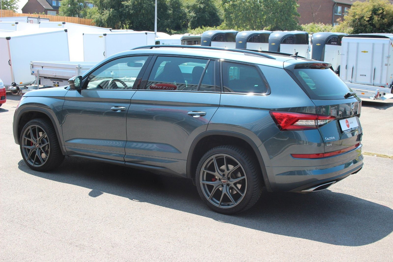 Skoda Kodiaq RS 4x4 ACC Std-Hzg Pano Alcant LED Canton - SUV: bild 4 Skoda Kodiaq RS 4x4 ACC Std-Hzg Pano Alcant LED Canton - SUV: bild 4