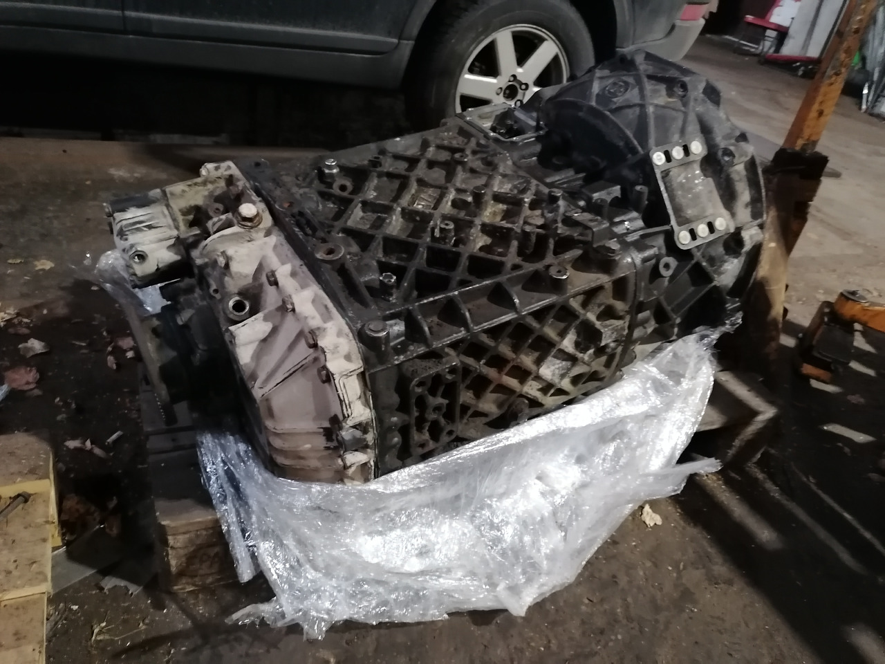 MAN DAF REMANUFACTURED gearbox ZF 16S151 ratio 0,84 - Växellåda: bild 3 MAN DAF REMANUFACTURED gearbox ZF 16S151 ratio 0,84 - Växellåda: bild 3